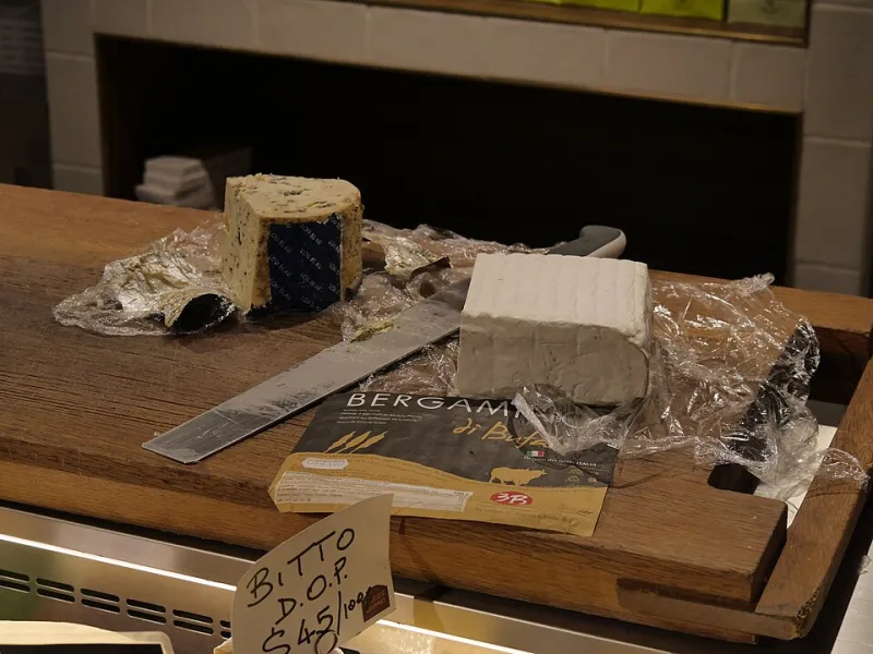 Between Dinner and Dessert: The Case for Restoring the Cheese Course to Its Rightful Place at the American Table