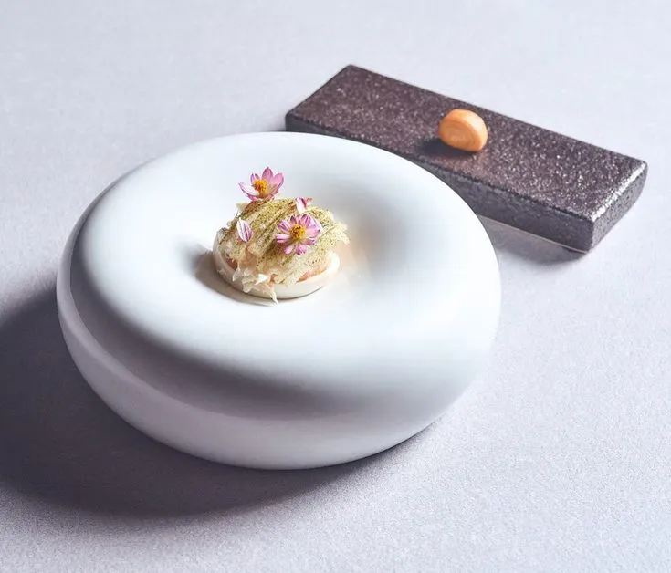 The Quiet Plate: How French Brasserie Chefs Use Restraint to Say More